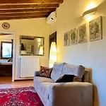 Casale Collecchio Apartment *