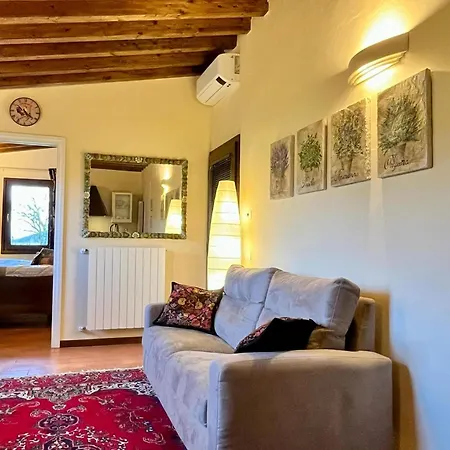Casale Collecchio Appartamento *